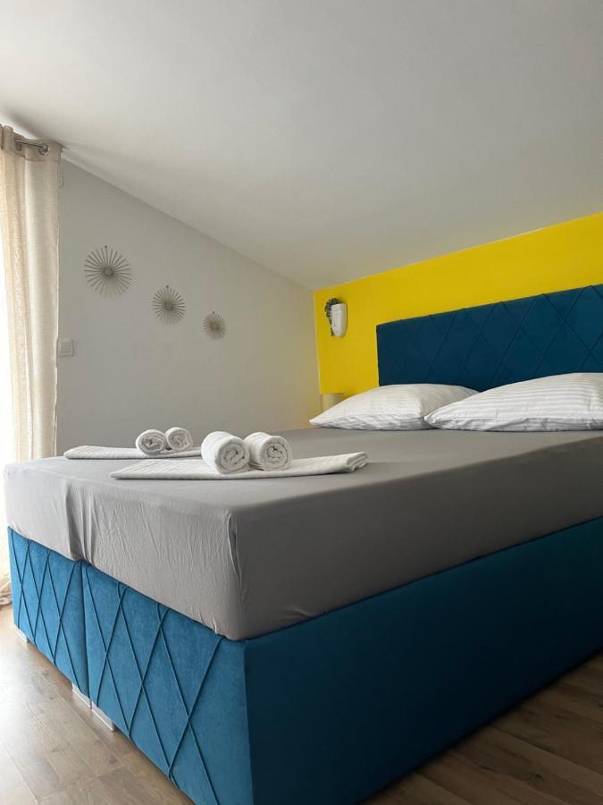 Guesthouse Villa Jurisic Novalja Eksteriør bilde