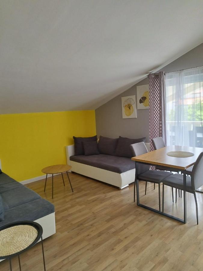 Guesthouse Villa Jurisic Novalja Eksteriør bilde