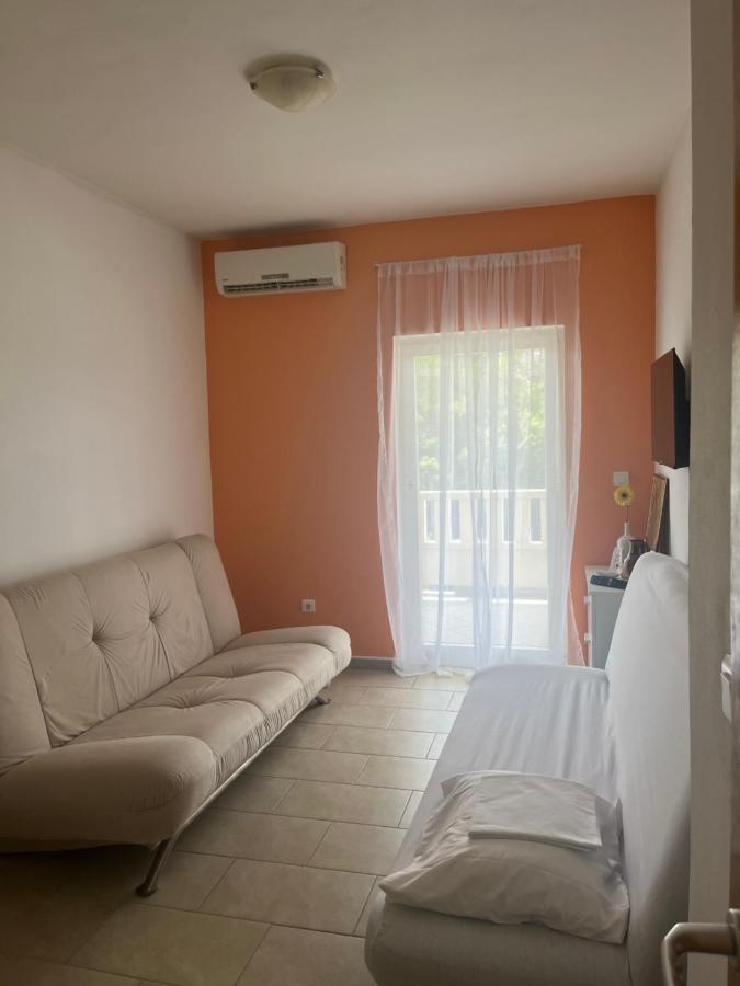 Guesthouse Villa Jurisic Novalja Eksteriør bilde