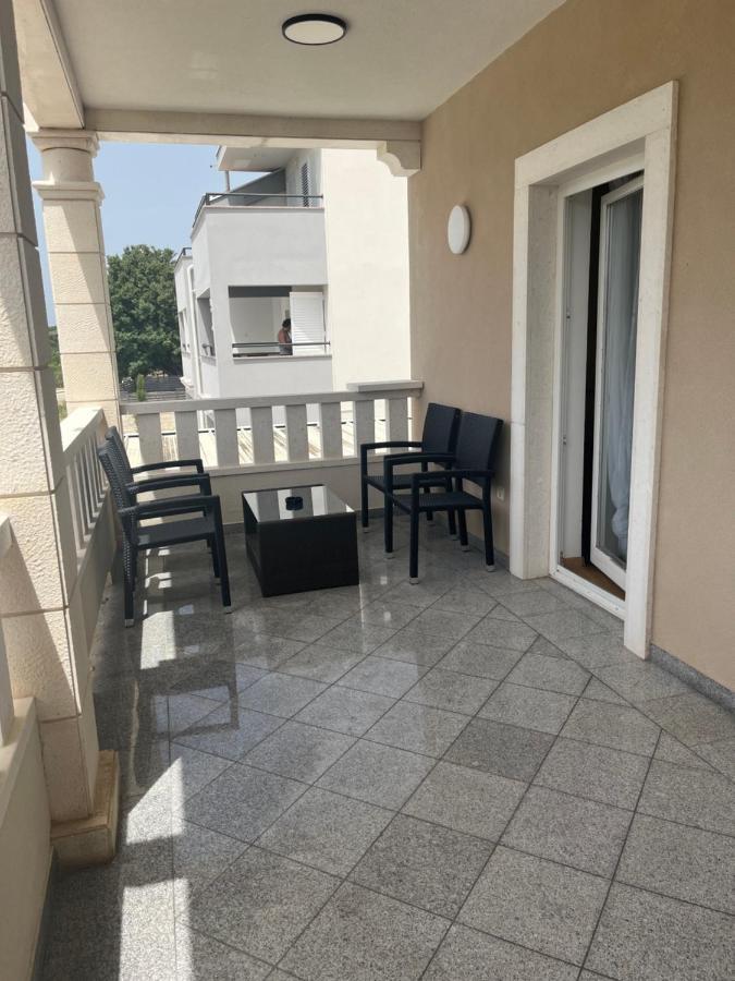 Guesthouse Villa Jurisic Novalja Eksteriør bilde